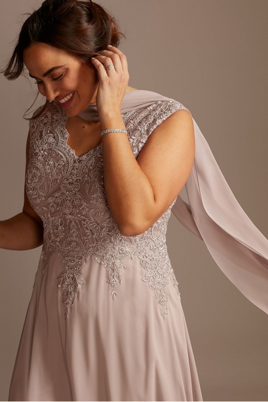 Corded Floral Lace Cap Sleeve Plus Size Dress Cachet 760178D