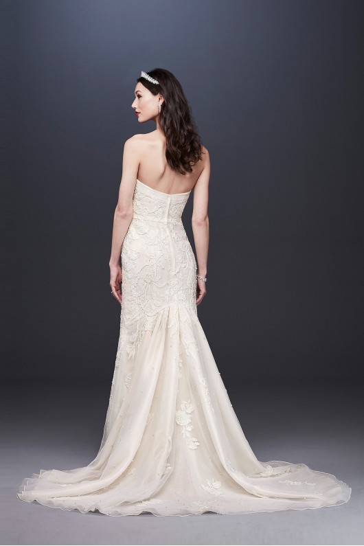 Pearl-Detailed Lace Mermaid Wedding Dress  CWG815