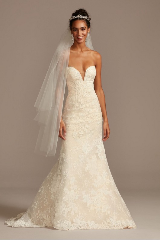 Scalloped Lace Removable Bow Train Wedding Dress  CWG880
