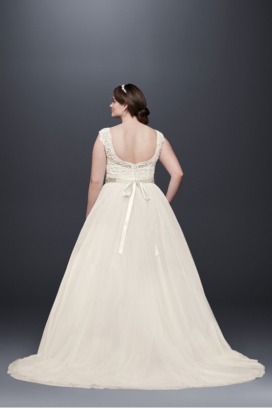Tulle Plus Size Wedding Dress with Lace Cap Sleeve  Collection 9WG3741